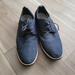 Men's casual Oxford dress shoes